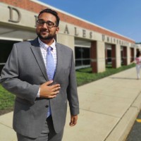 Select Medical Employee Roshan Desai's profile photo