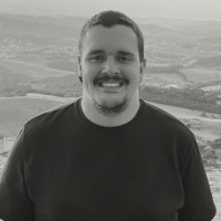 Eduardo Daneluzzi Email