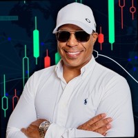 iFundTraders, LLC Employee Oliver L. Velez's profile photo