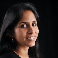 E-mail e número de telefone de Treasa Mathew