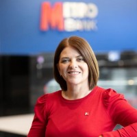 Metro Bank (UK) Employee Sandra Owen's profile photo