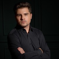 Szabó Dezső Email