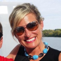 Davis Jewelers Employee Erica Samelson's profile photo
