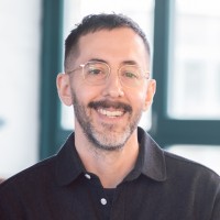 E-mail e número de telefone de Jon Marks