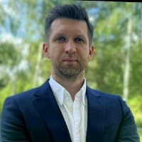 Łukasz Walętrzak Email