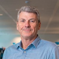 Mark van Hout Email