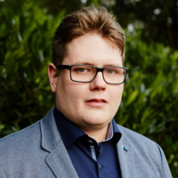 Daniel Täge Email & Phone Number