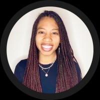 Raise Employee Kryssia Borges's profile photo