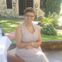 Claudia MacHado Email