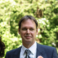 Christian Reuscher-Weber Email