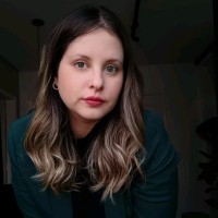 Luana Rocha Email