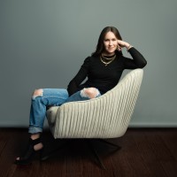 Jen Music AI Employee Shara Senderoff's profile photo