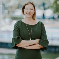 WaFd Bank Employee Julia Thomas's profile photo
