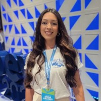 Júlia Moraes Email