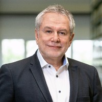Wolfgang Schmid Email
