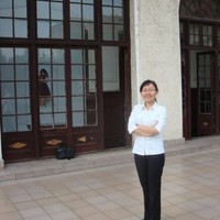 Flora Zhou Email