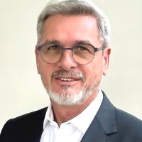 Benoît Pernet Email