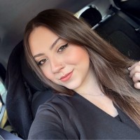 Valestrá Employee Julia Avelar's profile photo