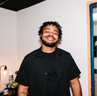 SMR Employee De' Willilams's profile photo