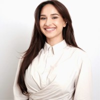 Renault Trucks Employee Daniela Dinu's profile photo
