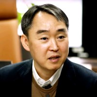 서울대학교 Employee Bok Lee's profile photo