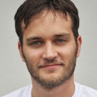 Email e telefono di Colby Dauch