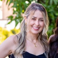 DVG Precon Employee Andrezza Jardim's profile photo