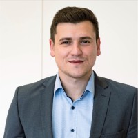 Volkswagen Financial Services Employee Thomas Oster's profile photo