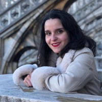 Verónica Barreiro Calviño Email