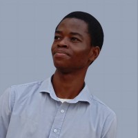 website Employee Ola Moses's profile photo