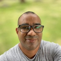 Vitor Mathias Email