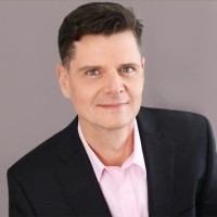 Robert Harrelson Email