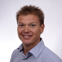 Dominik Knall Email