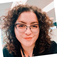 Yani Piñero Email