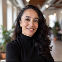 Lara Querubin Email