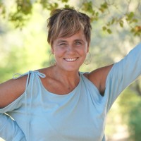Claudia Meglin Email & Phone Number