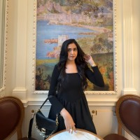 Alex Mill Employee Bisma Rauf's profile photo