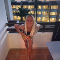 Threads Boutique Employee Fiona Stace's profile photo