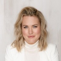Obviously Employee Mae Karwowski's profile photo