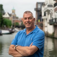 Leon Peeters Email