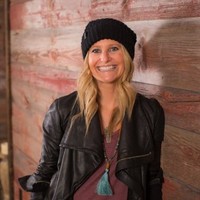 O2 Employee Courtney Smith's profile photo