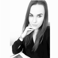 Veronika Hloušek Email