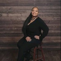 DDS DISCOUNTS Employee Sandra White's profile photo