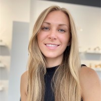 Avenue Road Employee Melissa Stowell's profile photo