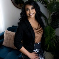 Midwest Select Insurance Group LLC Employee Shannon Anderegg's profile photo