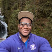 Mentra Employee Isaiah Ballah's profile photo