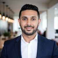 Deloitte Employee Simon Kumar's profile photo