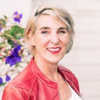 City Real Estate Employee Lisa Zahner's profile photo