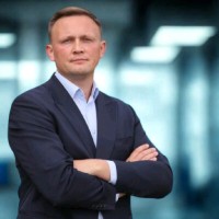 Tomasz Flakowski Email
