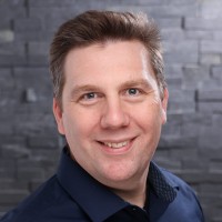 Holger Morch Email